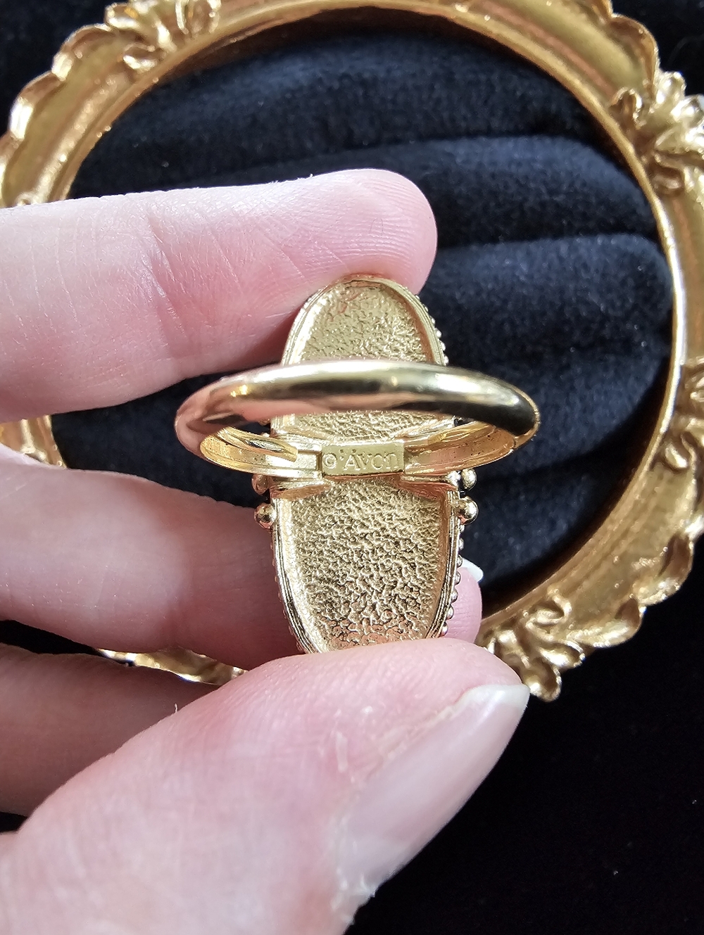 Vintage Avon Ring Size 5.5/6.5 - Picture 5 of 5